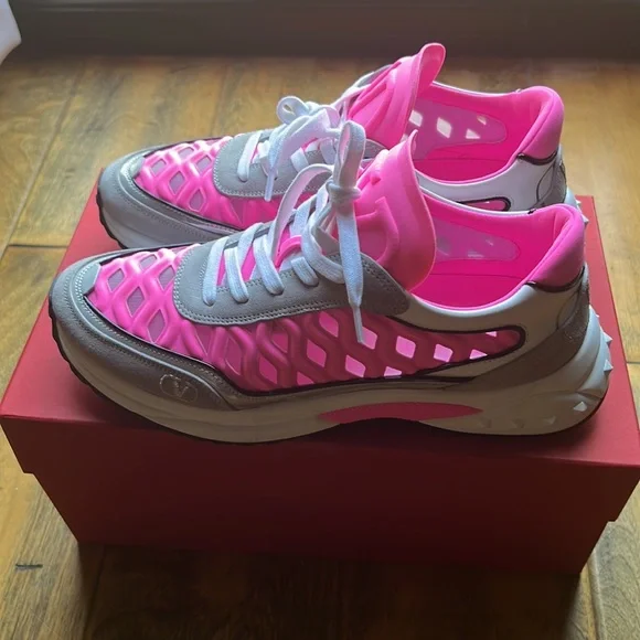 Ready Go Runner Sneaker size 40
